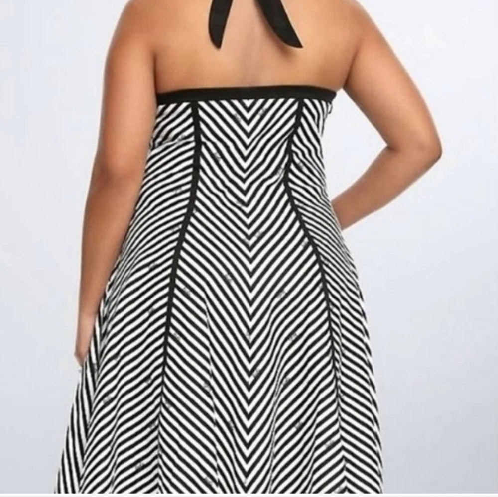 Torrid X Barbie Black & White Retro Stripe Swing Flare Halter Dress SZ 16 NWT - Picture 2 of 11